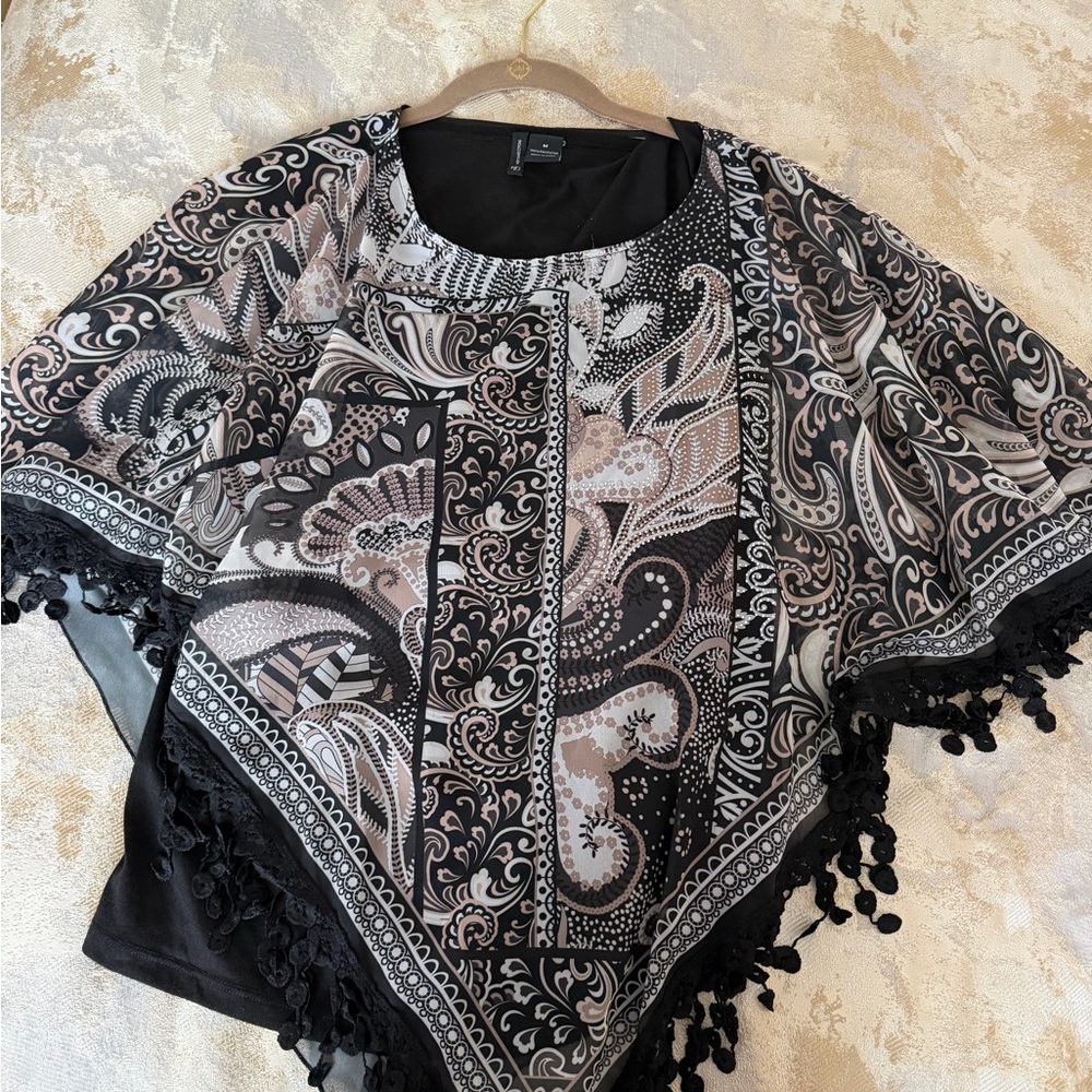 Black and White Paisley Poncho Top Size M